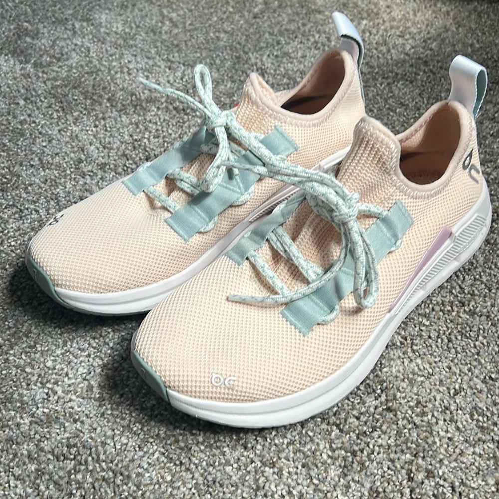 On Cloudeasy Lifestyle Running shoes Fawn/Surf Women’s 8.5